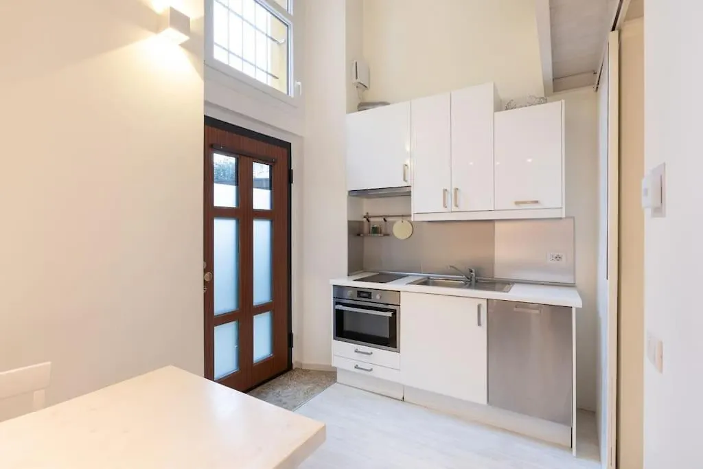 Splendido Loft Porta Romana - Mirable Pm Milan 0*,  Italy
